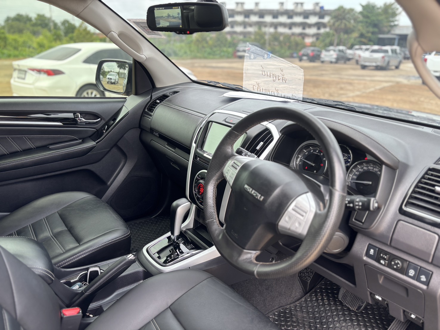 ISUZU MU-X 3.0 DA DAD 2WD AT ปี 2019