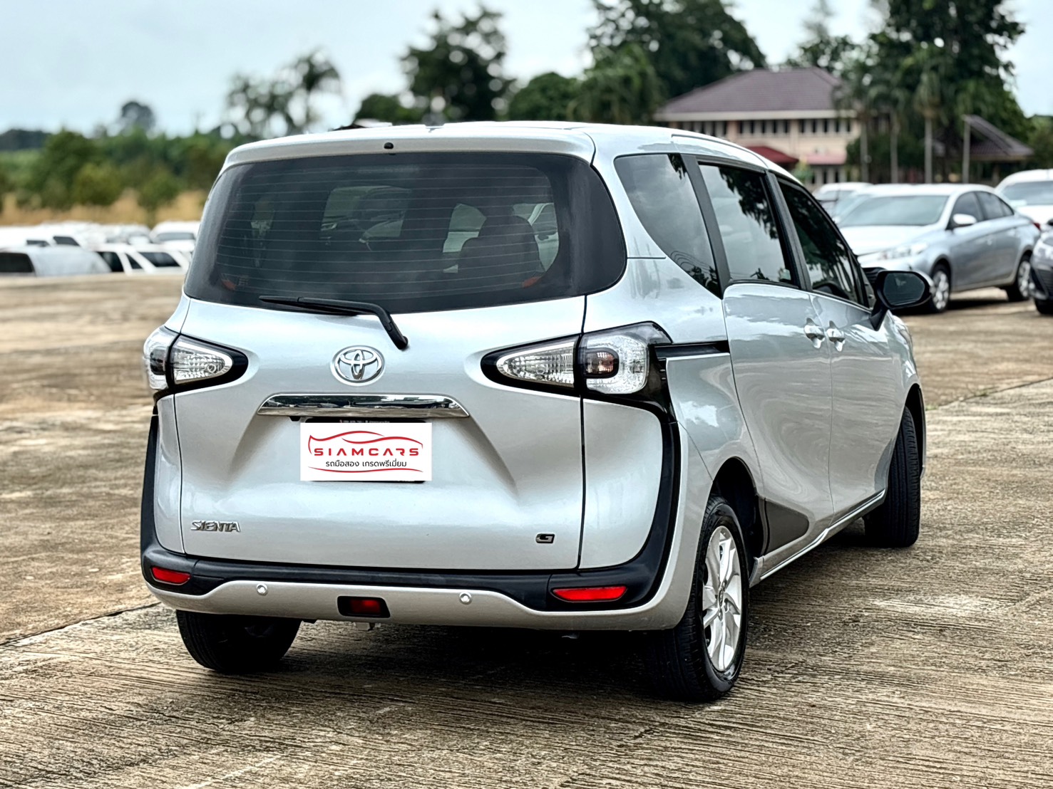 Toyota Sienta 1.5 G SUV AT 2020
