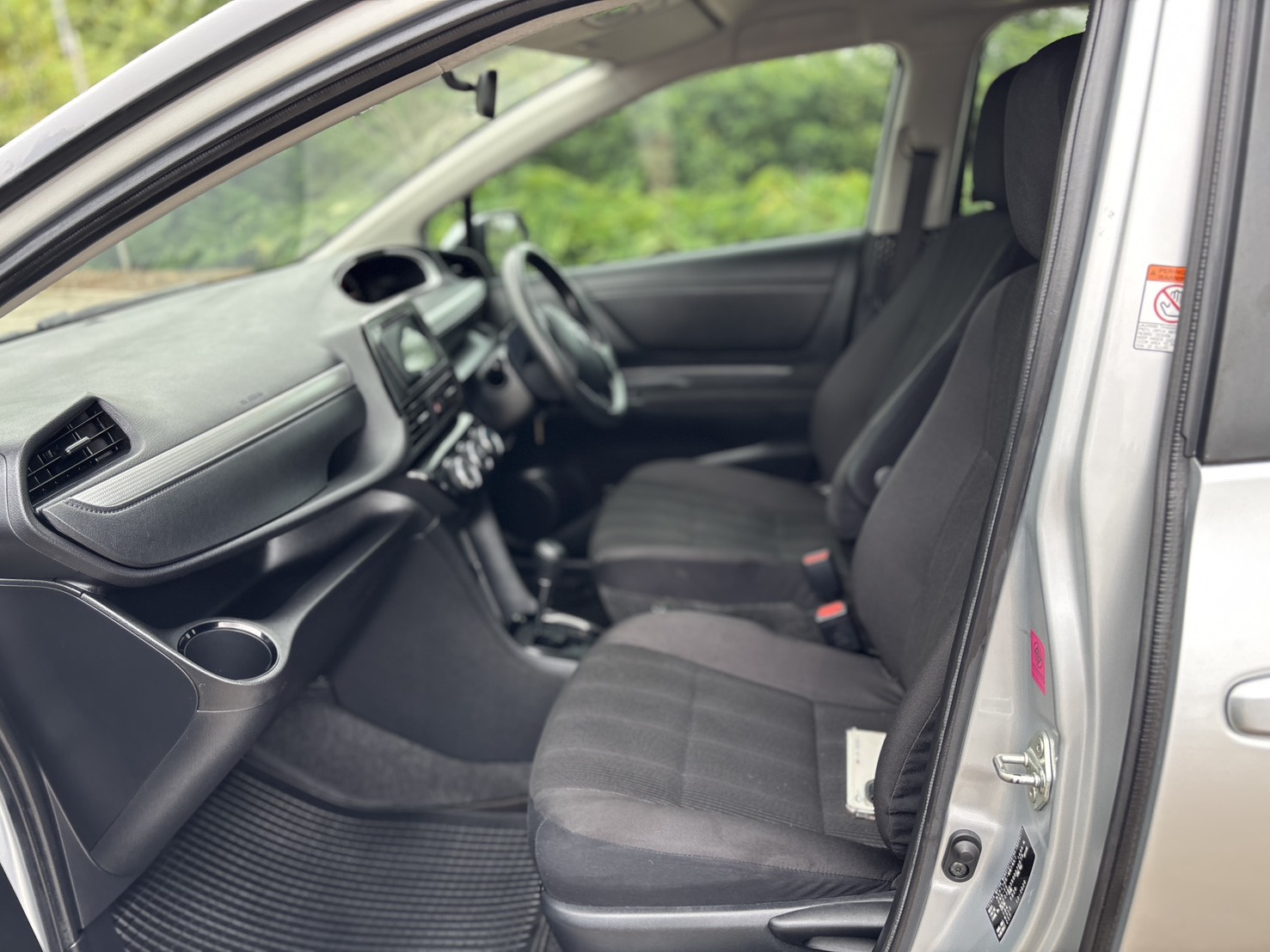 Toyota Sienta 1.5 G SUV AT 2020