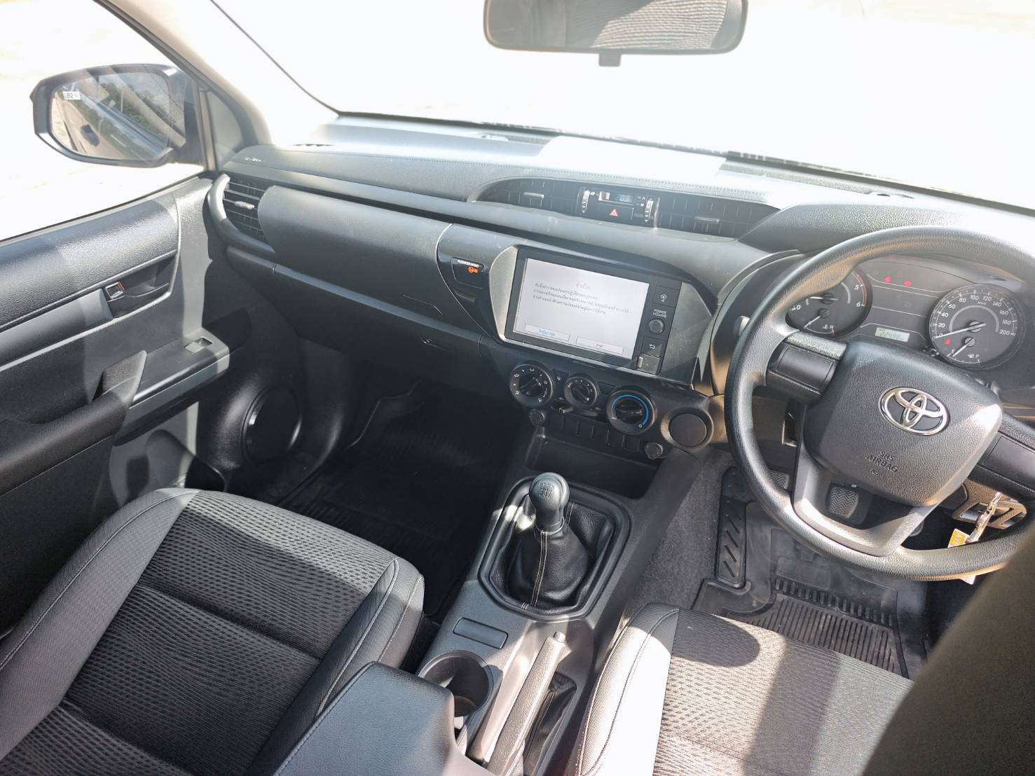 Toyota Hilux Revo Smart Cab 2.4 Entry Z Edition MT 2020
