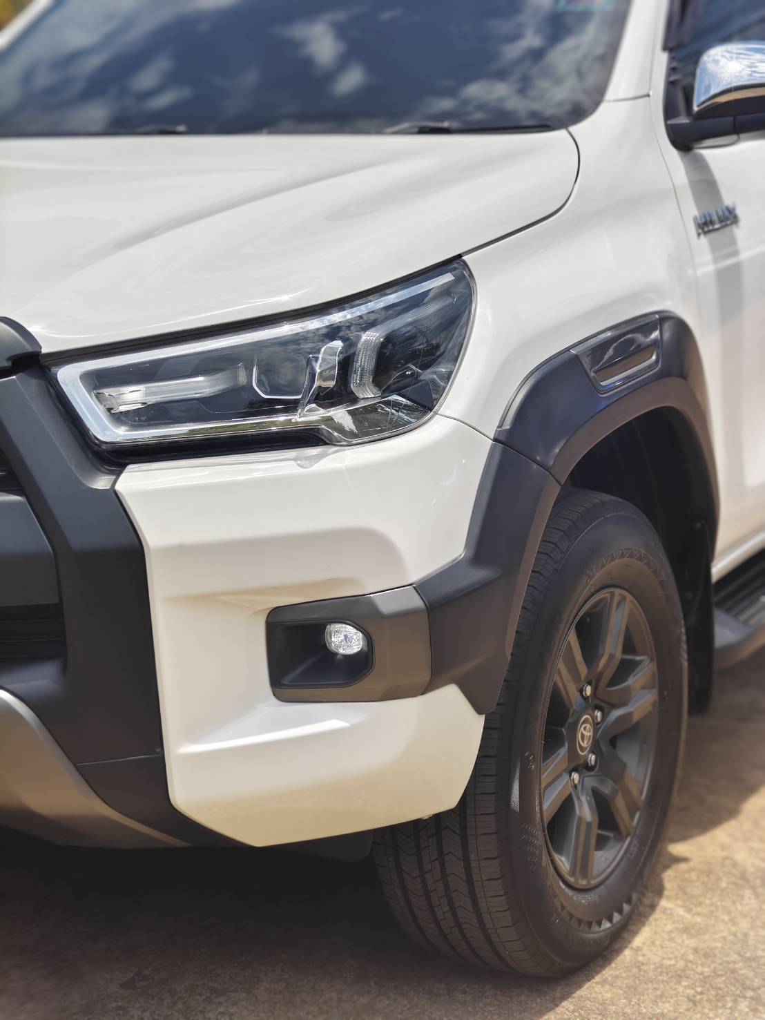 Toyota Hilux Revo Double Cab 2.4 Mid Prerunner AT 2024