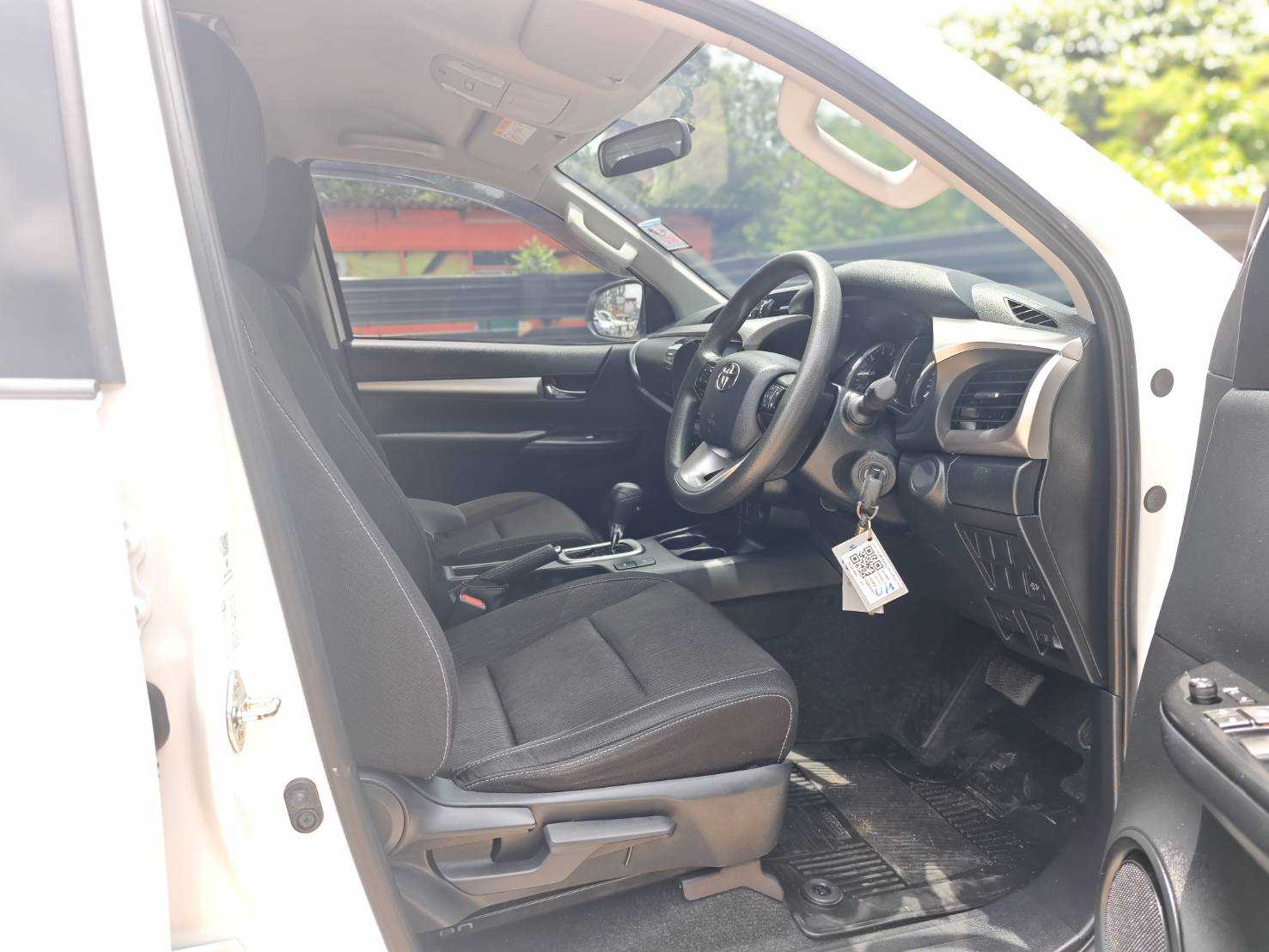 Toyota Hilux Revo Double Cab 2.4 Mid Prerunner AT 2024