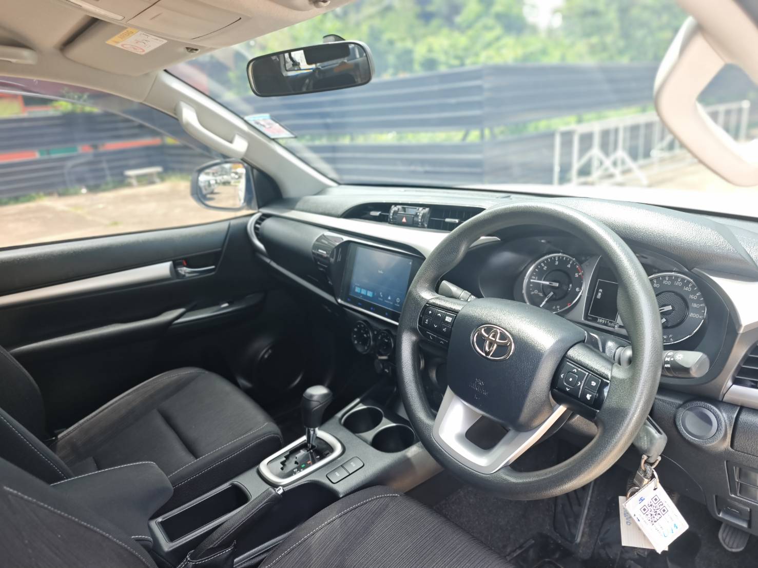 Toyota Hilux Revo Double Cab 2.4 Mid Prerunner AT 2024