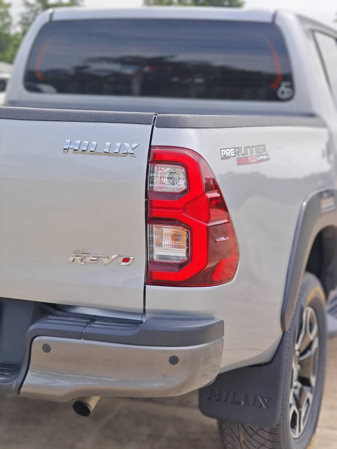 Toyota Hilux Revo Double Cab 2.4 Mid Prerunner AT 2022