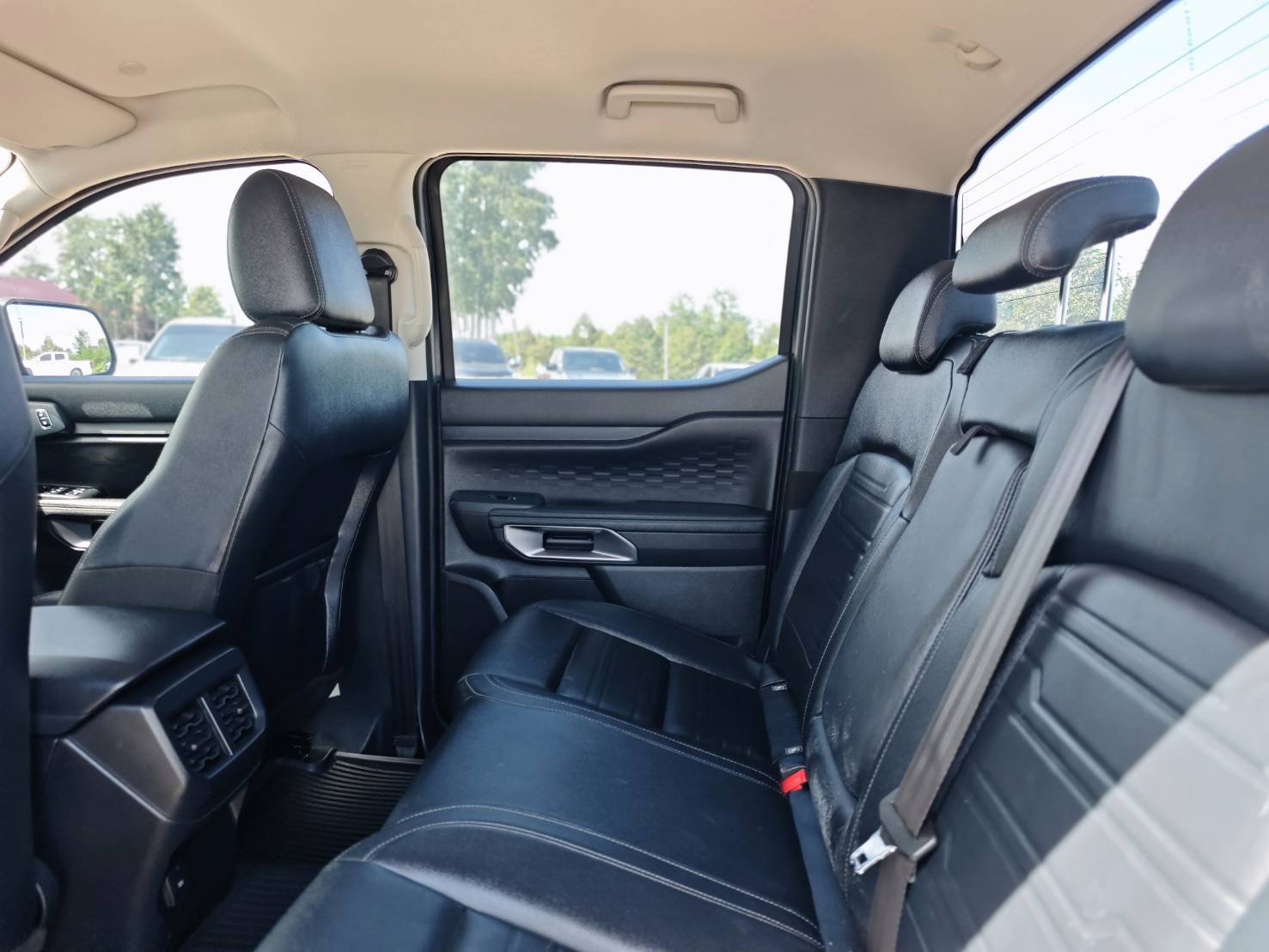 Ford Ranger All-New Double Cab 2.0 Turbo Hi-Rider XLS 4WD MT 2023