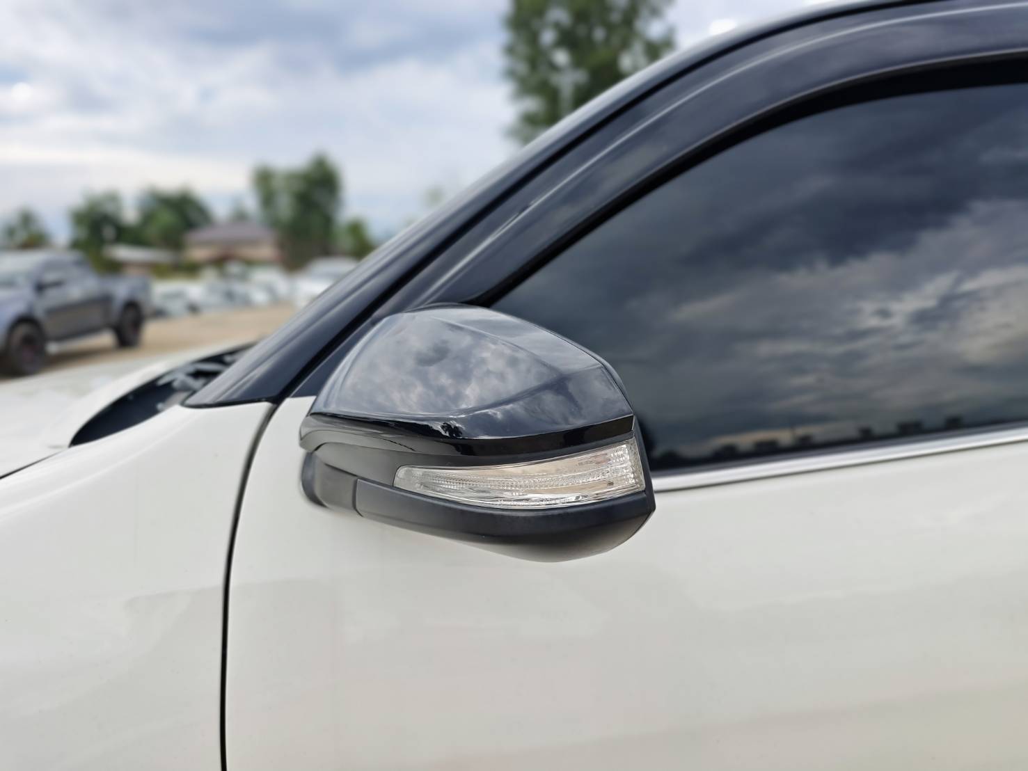 Toyota Fortuner 2.4 V SUV AT 2016