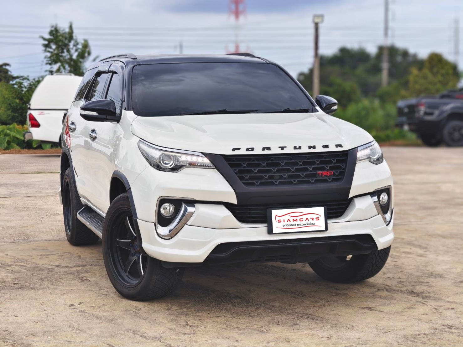 Toyota Fortuner 2.4 V SUV AT 2016