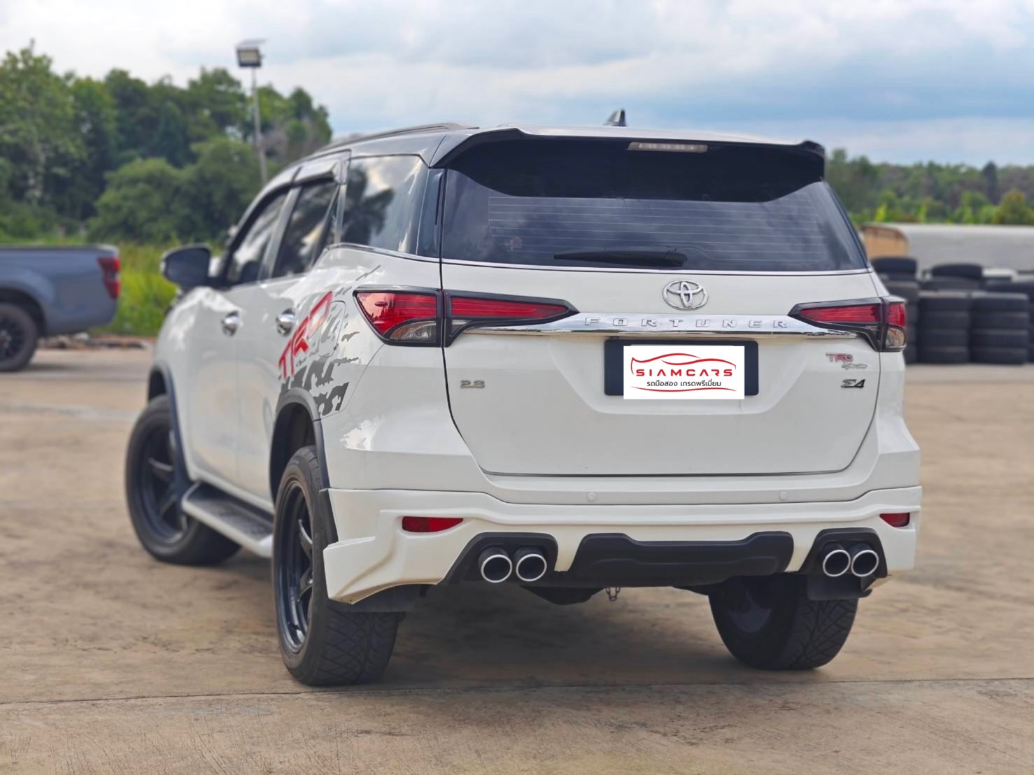 Toyota Fortuner 2.4 V SUV AT 2016
