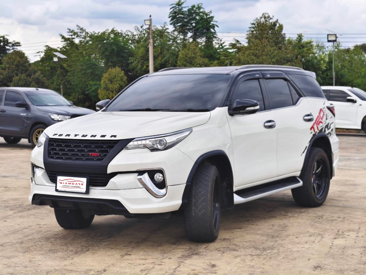 Toyota Fortuner 2.4 V SUV AT 2016