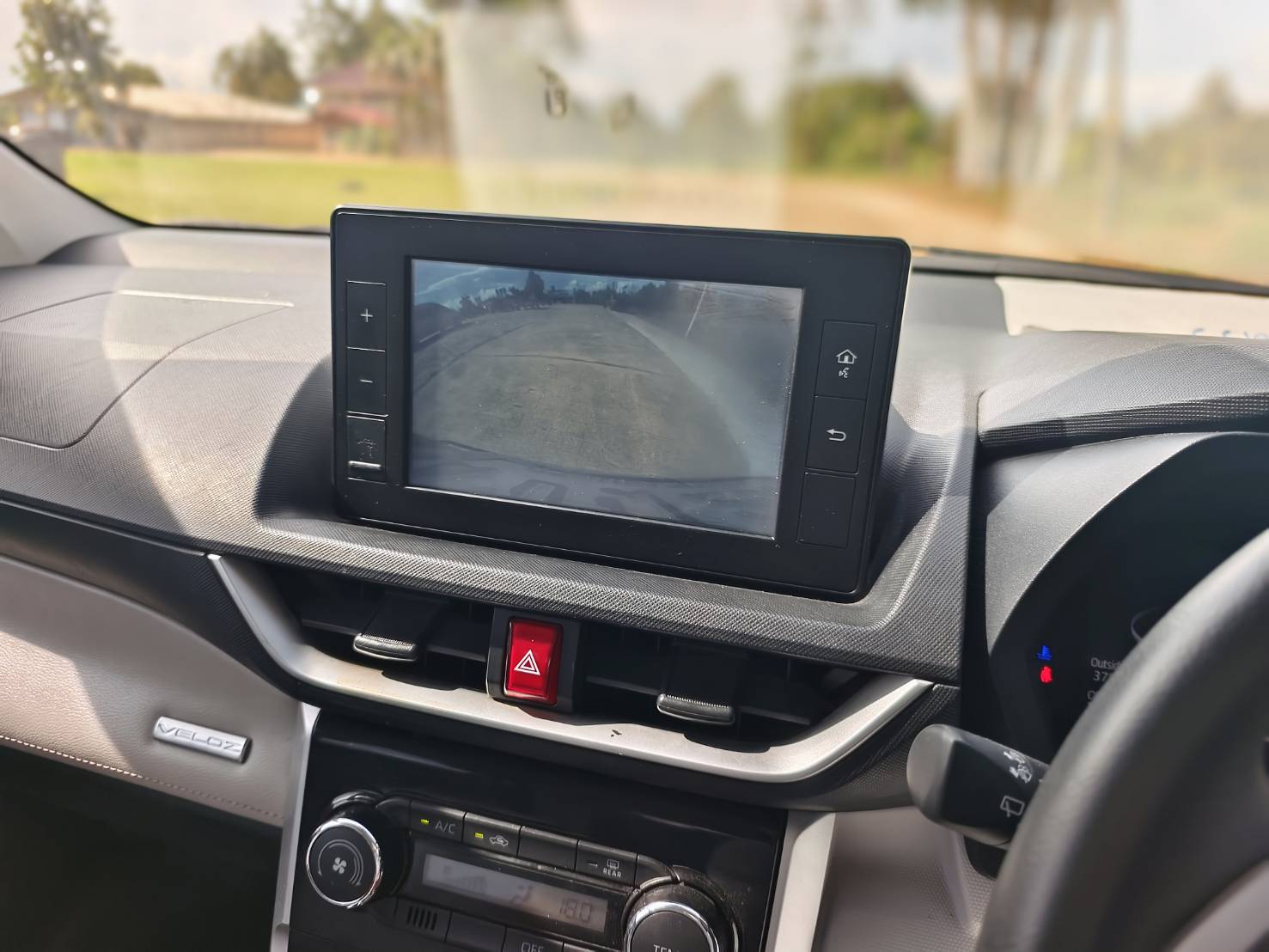 Toyota Veloz 1.5 Smart SUV AT 2023