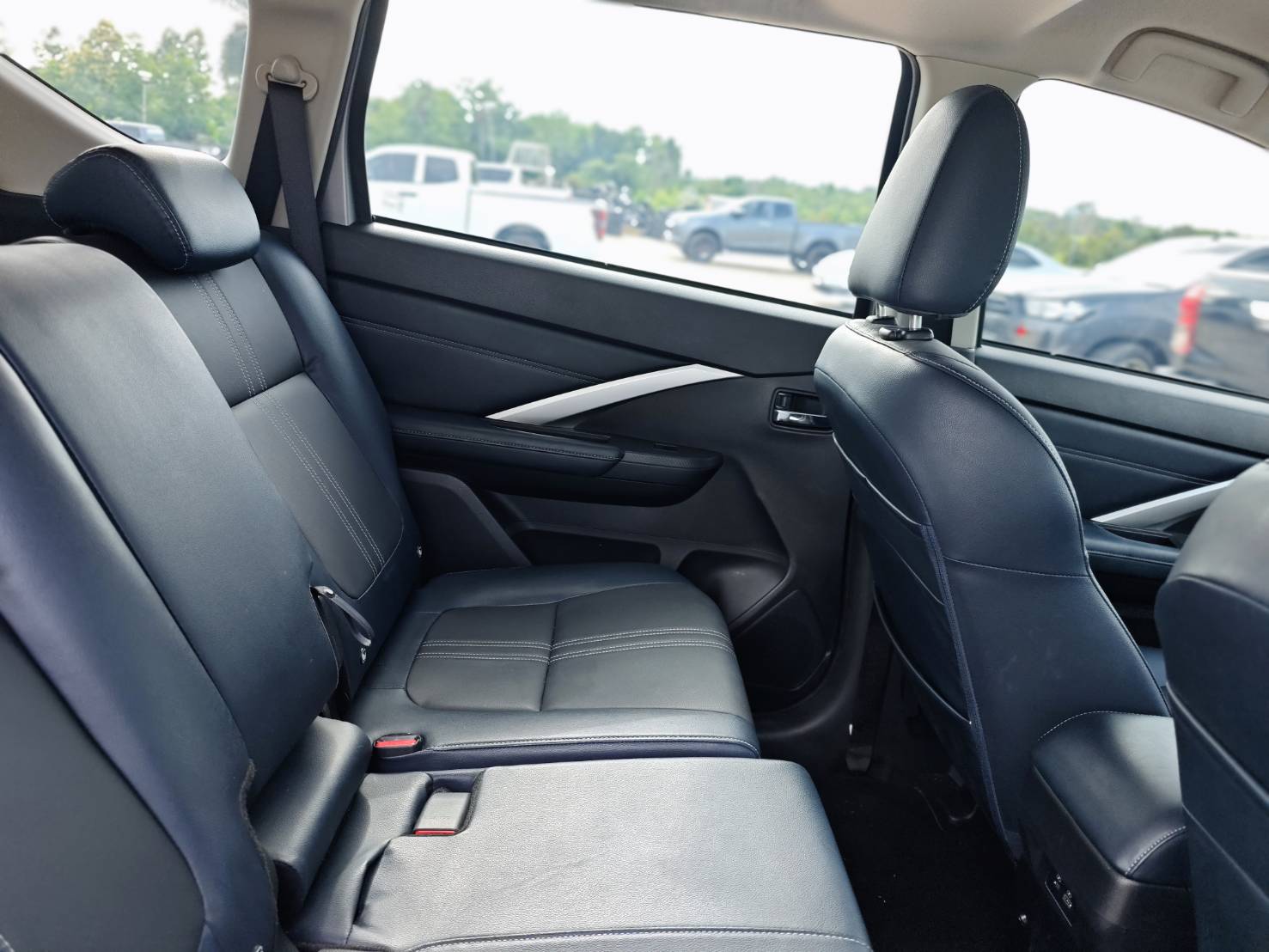Mitsubishi Xpander 1.5 Cross SUV AT ปี 2023
