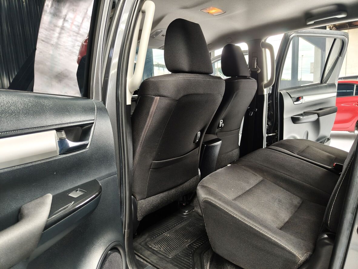 Toyota Hilux Revo Double Cab 2.4 Mid Prerunner MT 2021