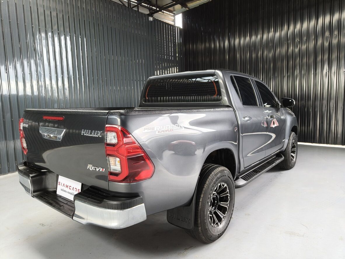 Toyota Hilux Revo Double Cab 2.4 Mid Prerunner MT 2021