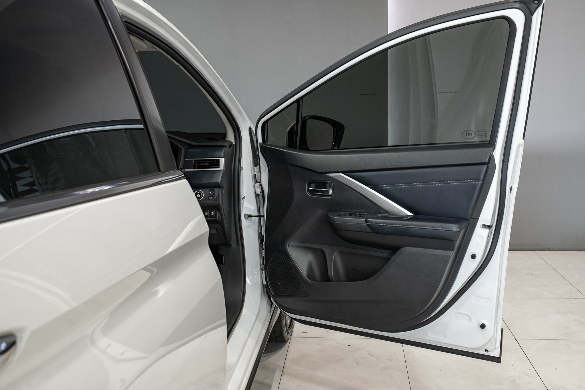 Mitsubishi Xpander 1.5 Cross SUV AT ปี 2023