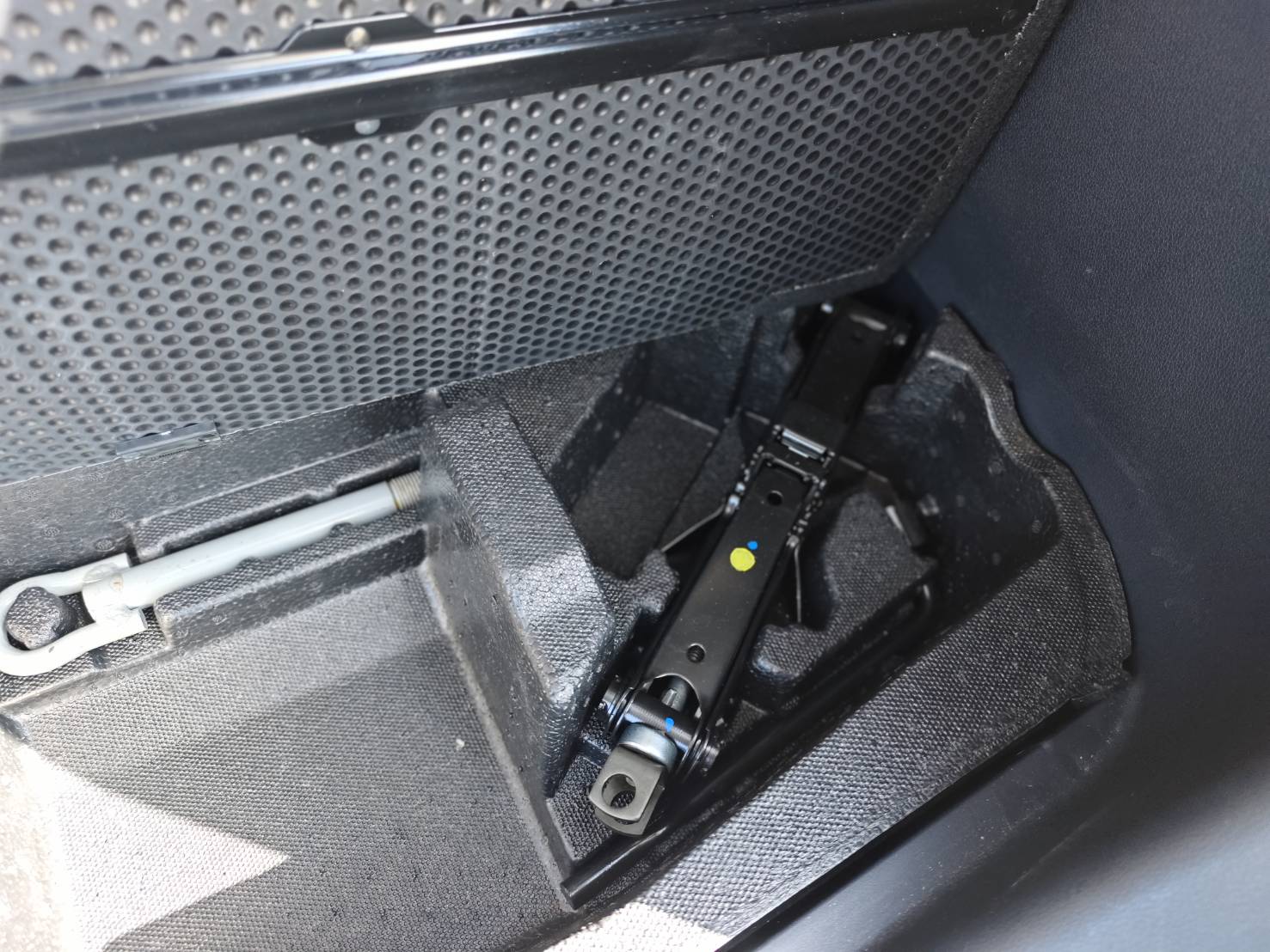 Toyota Veloz 1.5 Smart SUV AT 2024