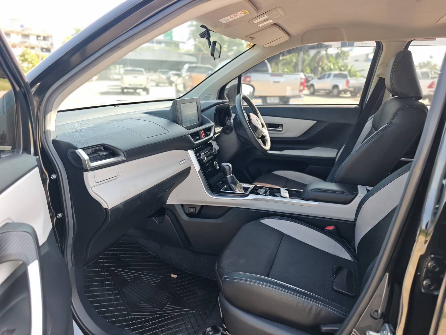Toyota Veloz 1.5 Smart SUV AT 2024