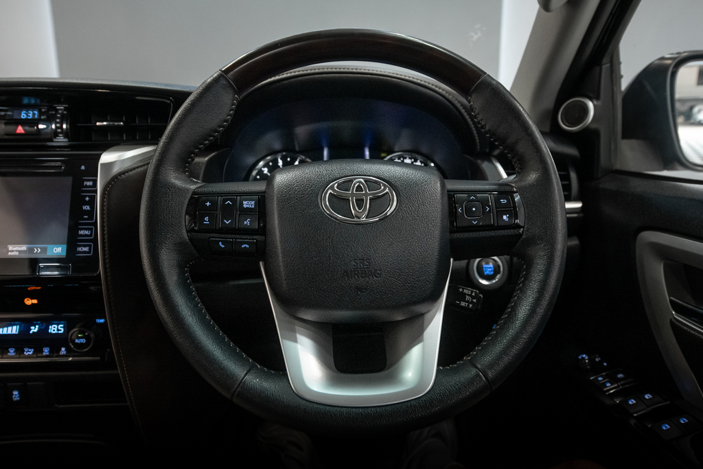 Toyota Fortuner 2.8 V SUV AT 2017