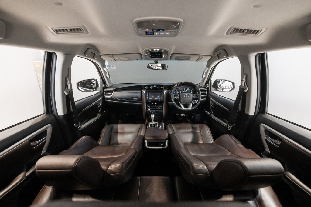 Toyota Fortuner 2.8 V SUV AT 2017