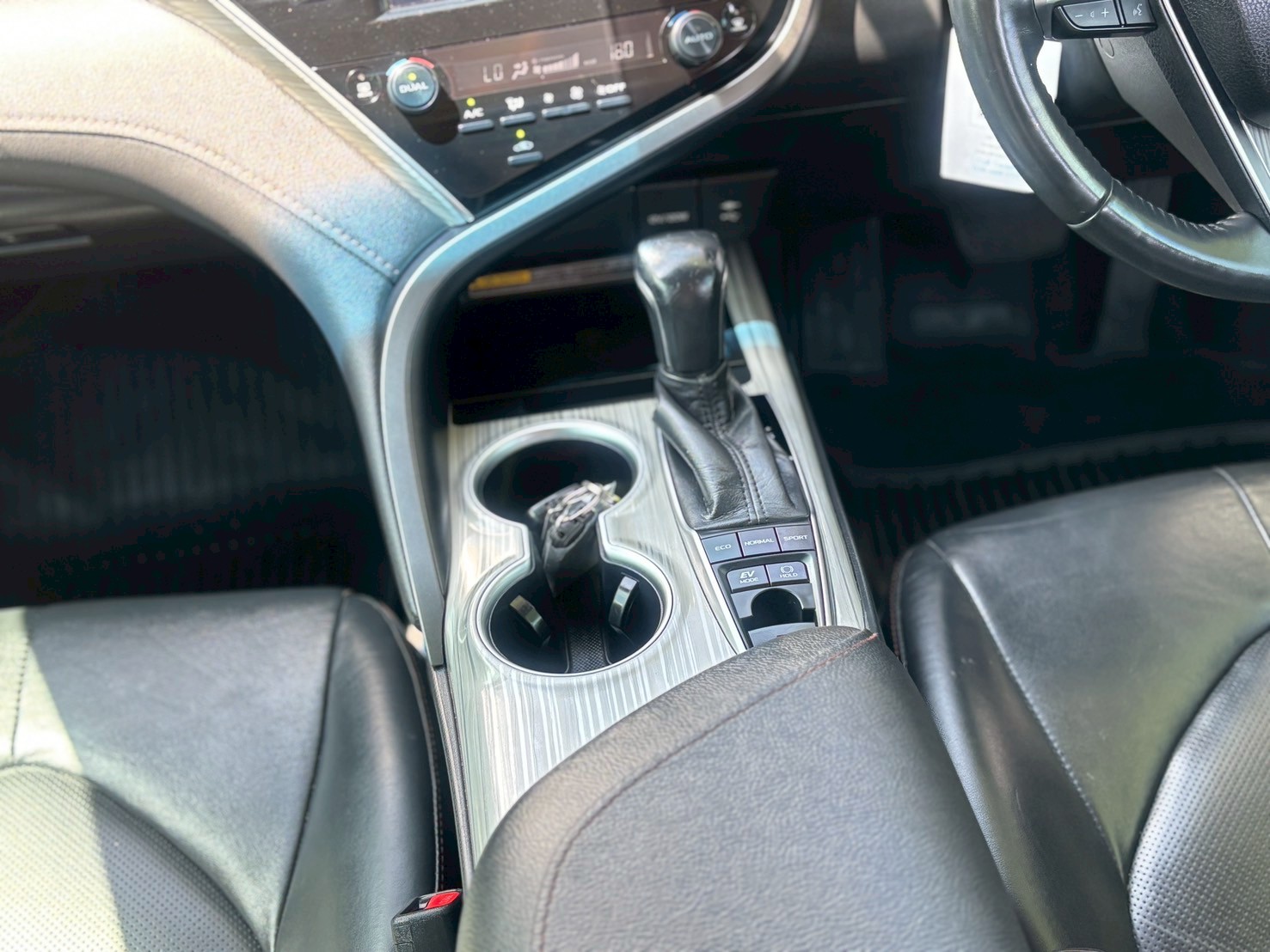 Toyota Camry 2.5 Hybrid Premium Sedan AT 2021