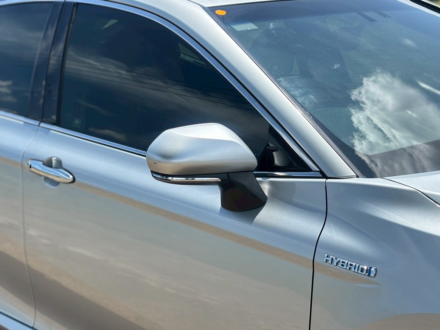 Toyota Camry 2.5 Hybrid Premium Sedan AT 2021