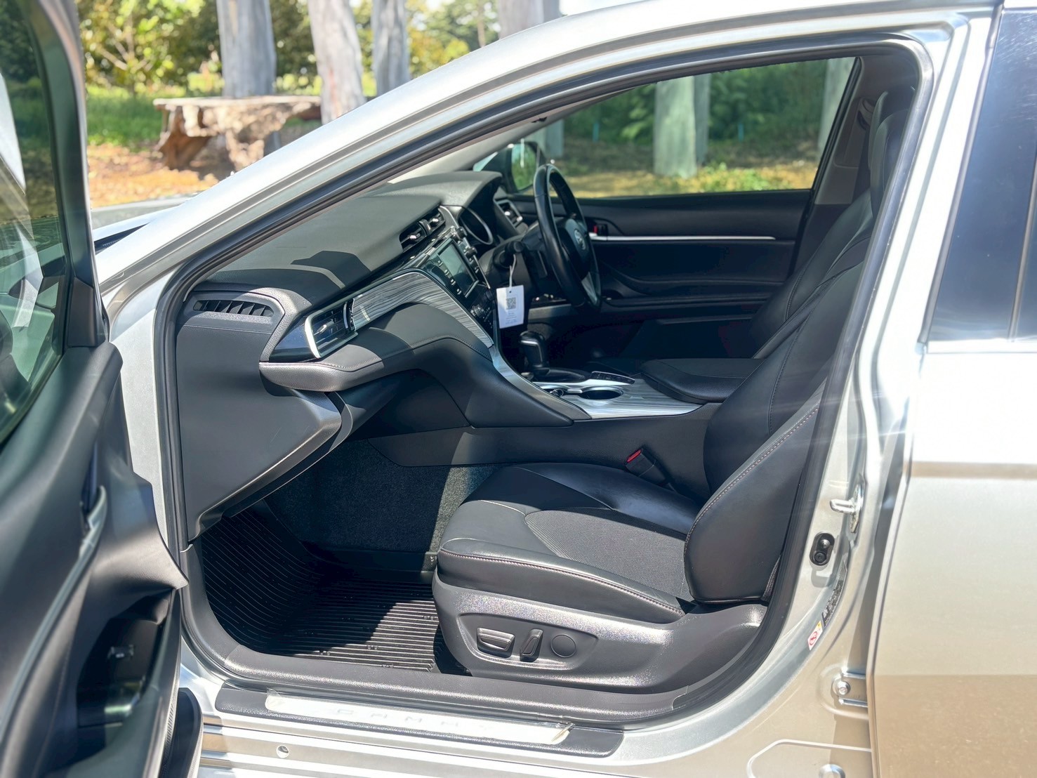 Toyota Camry 2.5 Hybrid Premium Sedan AT 2021