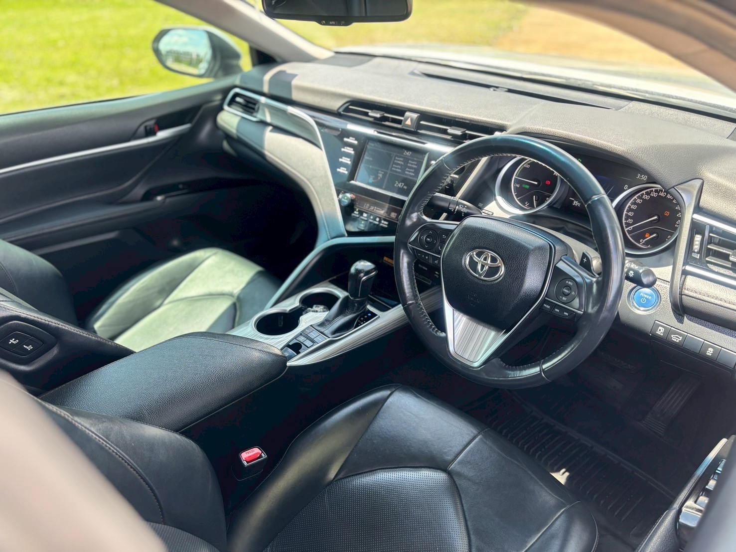 Toyota Camry 2.5 Hybrid Premium Sedan AT 2021