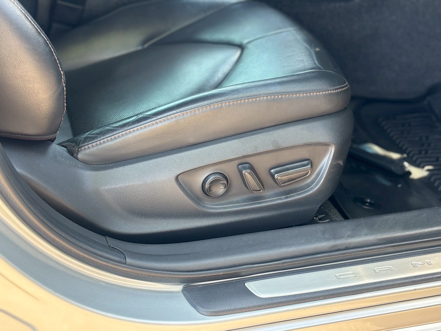 Toyota Camry 2.5 Hybrid Premium Sedan AT 2021