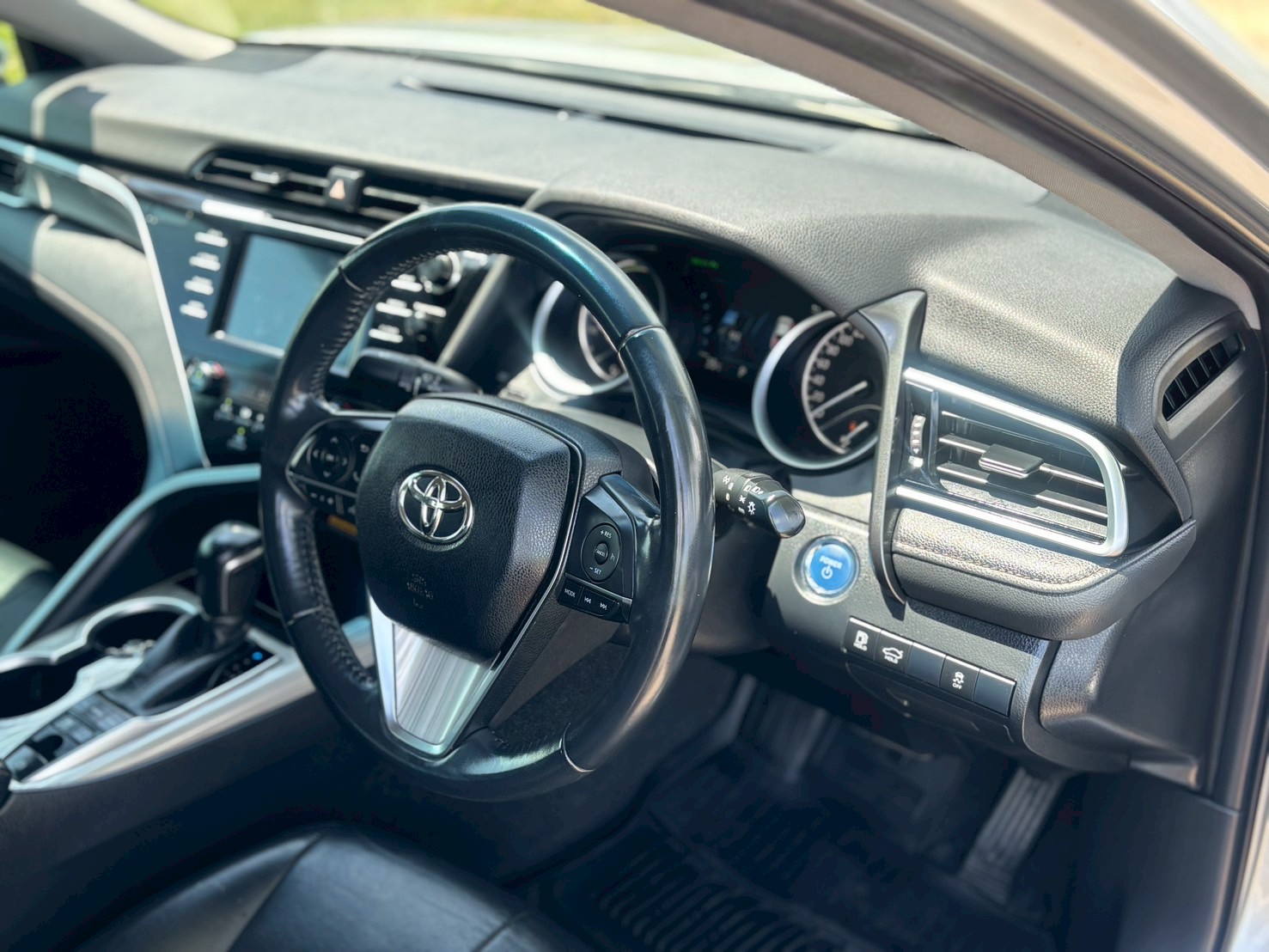 Toyota Camry 2.5 Hybrid Premium Sedan AT 2021