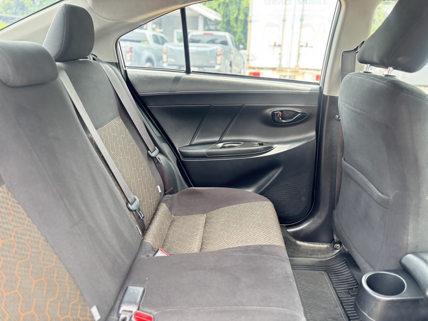 Toyota Vios 1.5 Mid Sedan AT ปี 2021