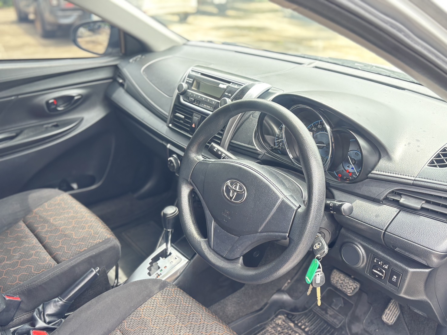 Toyota Vios 1.5 Mid Sedan AT ปี 2021