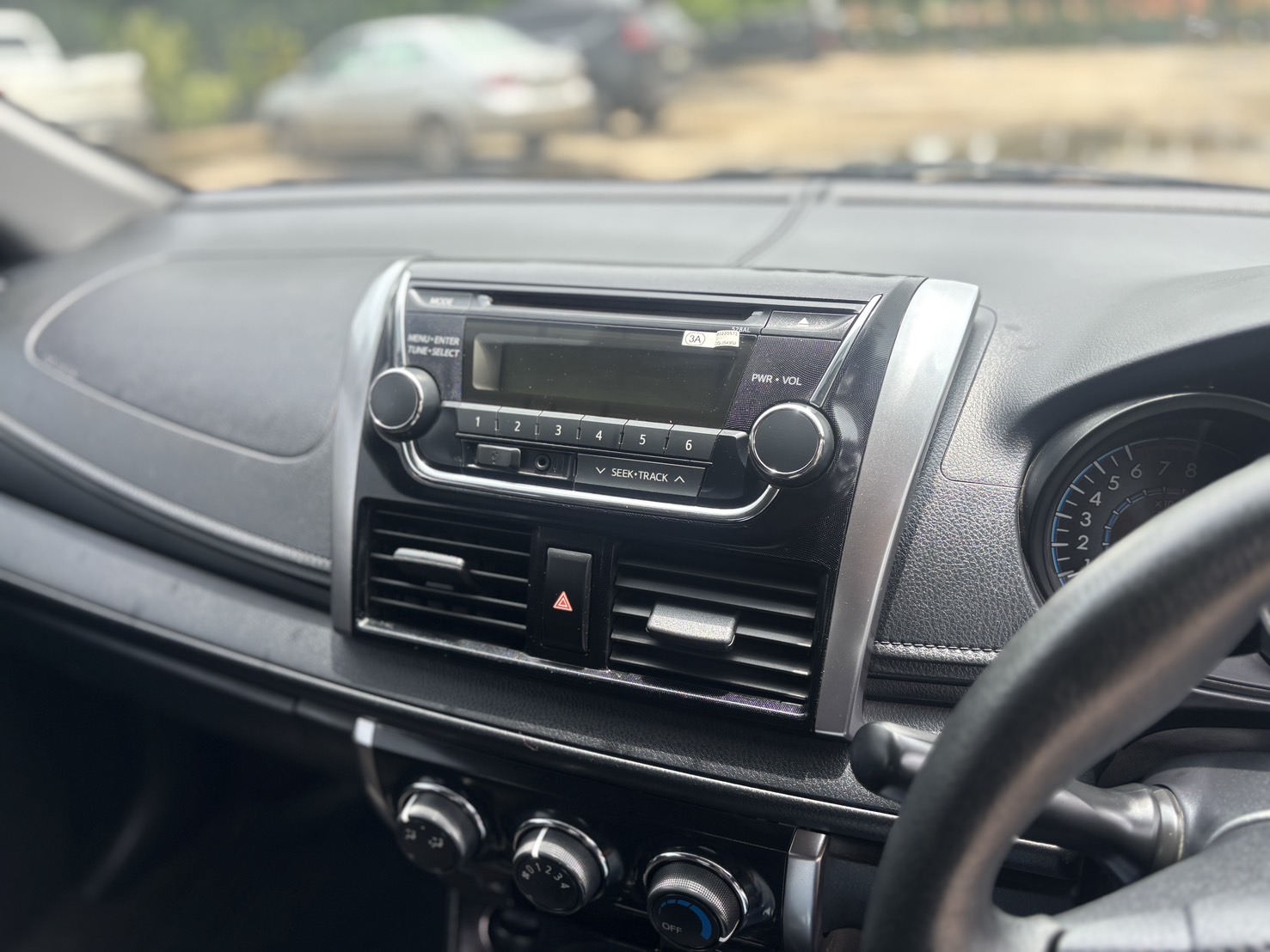 Toyota Vios 1.5 Mid Sedan AT ปี 2021