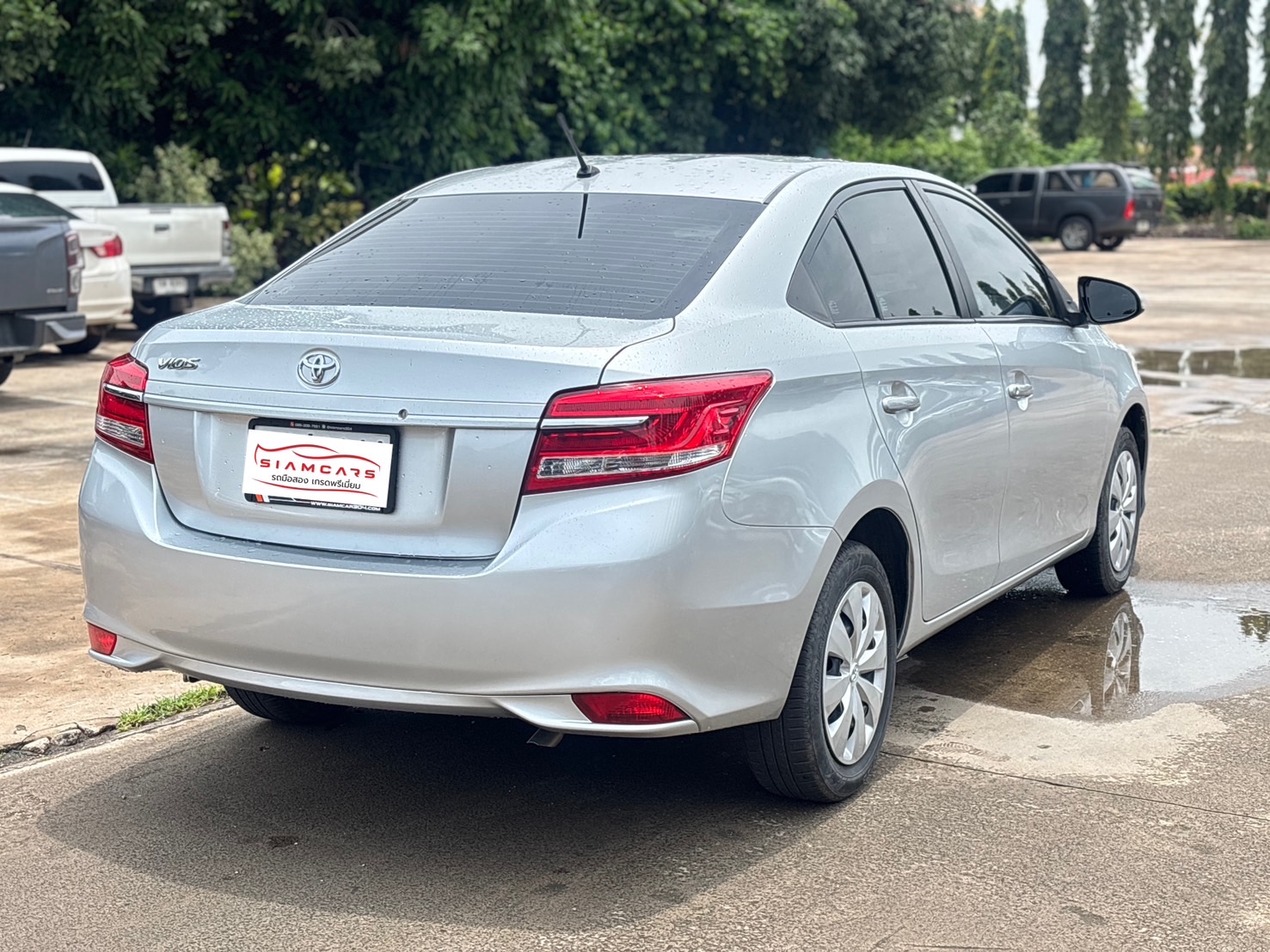 Toyota Vios 1.5 Mid Sedan AT ปี 2021