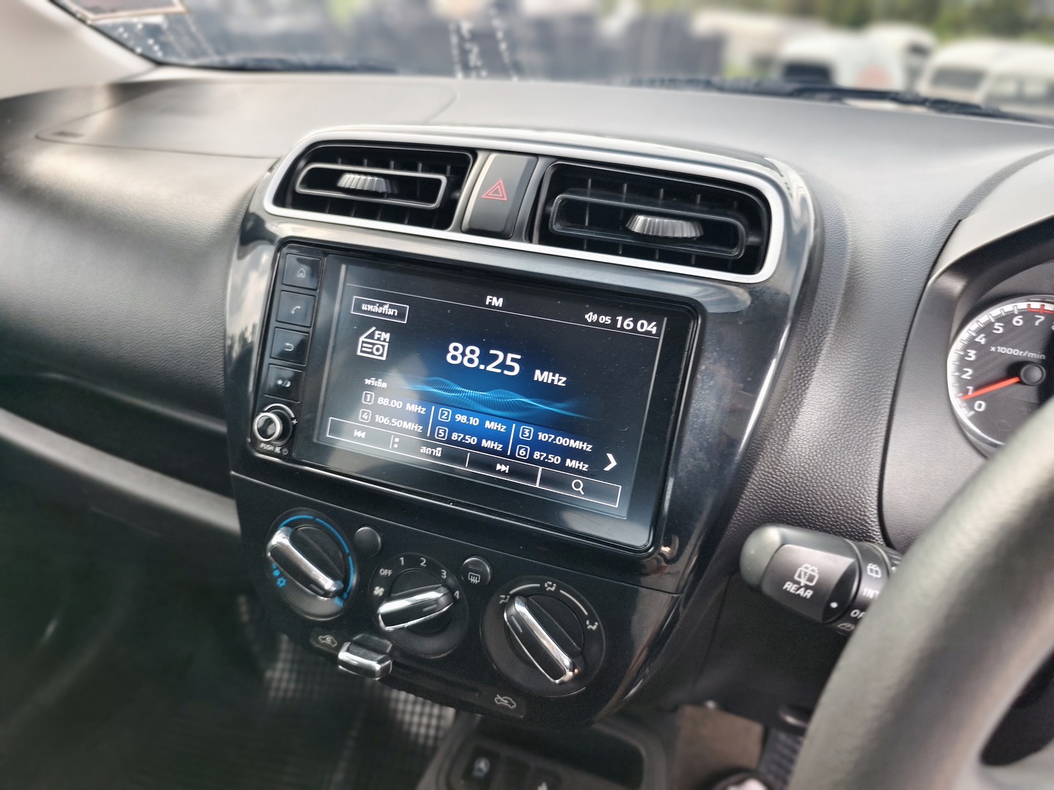 Mitsubishi Mirage 1.2 GLX Dynamic Shield Hatchback AT 2021