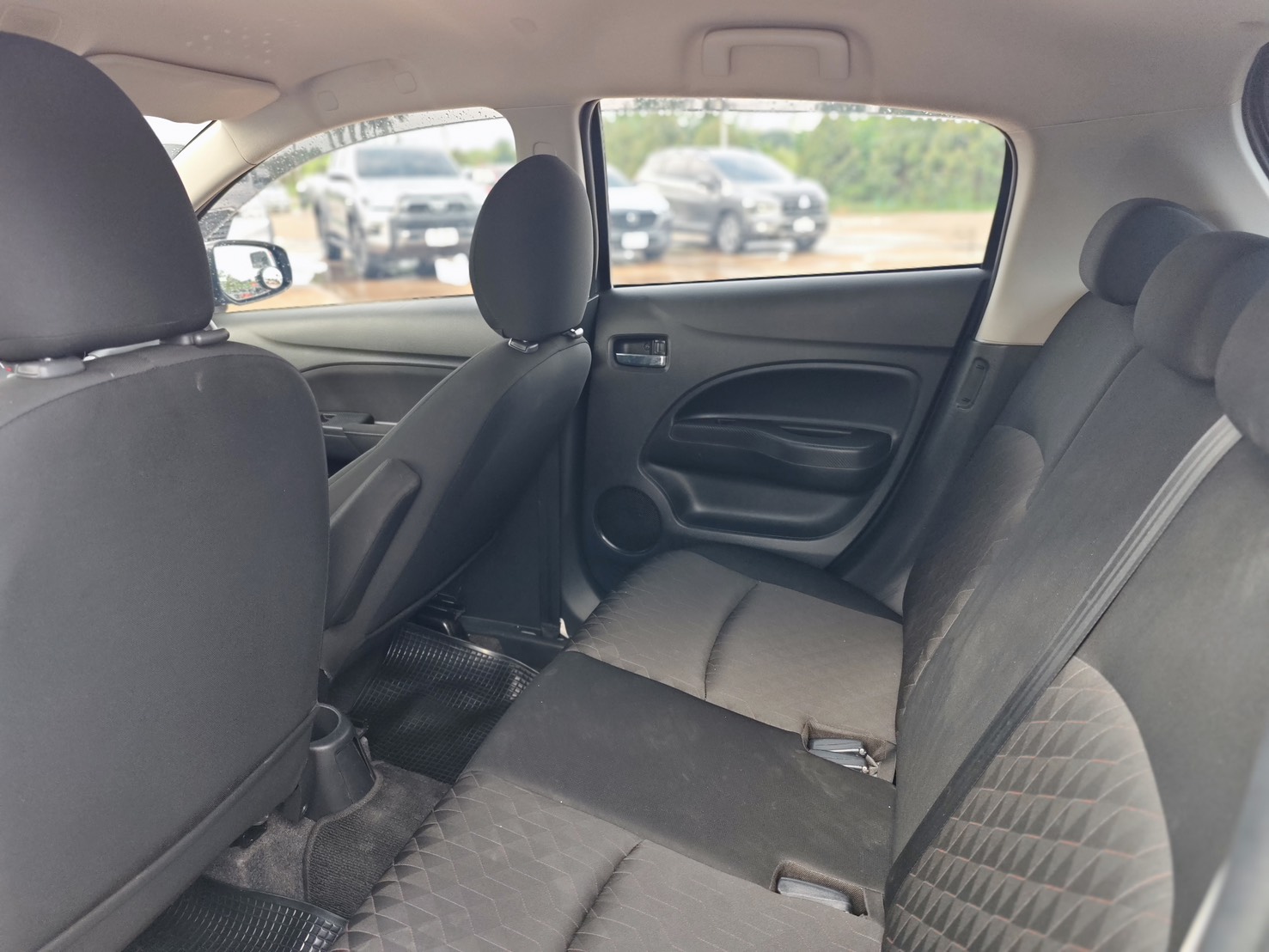 Mitsubishi Mirage 1.2 GLX Dynamic Shield Hatchback AT 2021