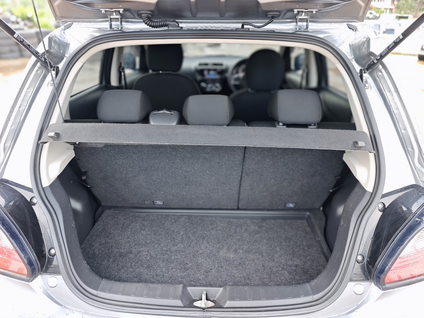 Mitsubishi Mirage 1.2 GLX Dynamic Shield Hatchback AT 2021