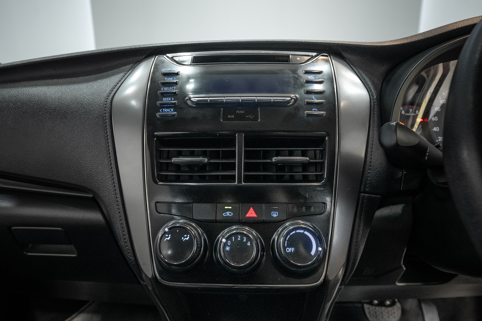 Toyota Yaris 1.2 ATIV ENTRY  AT ปี 2021