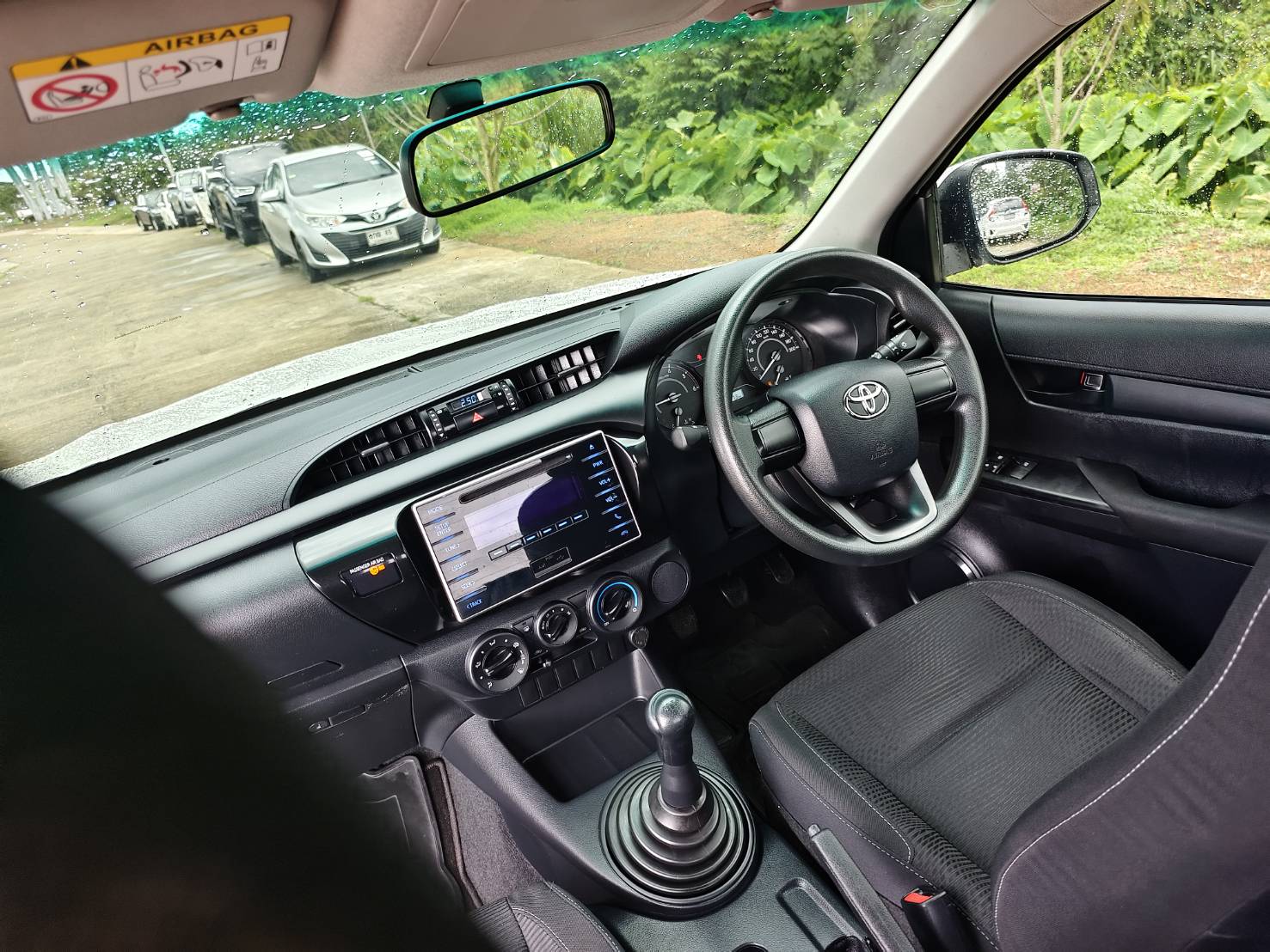 Toyota Hilux Revo Smart Cab 2.4 J Plus Z Edition MT 2020