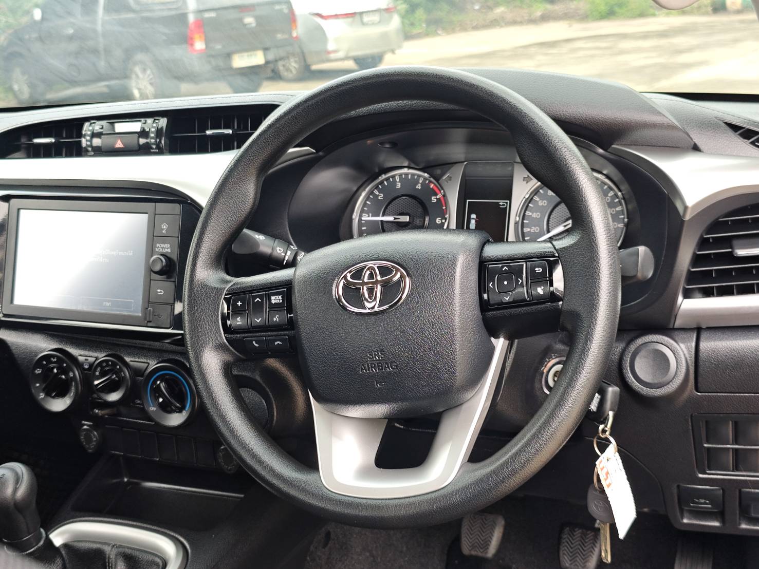 Toyota Hilux Revo Smart Cab 2.4 Entry Prerunner MT 2022
