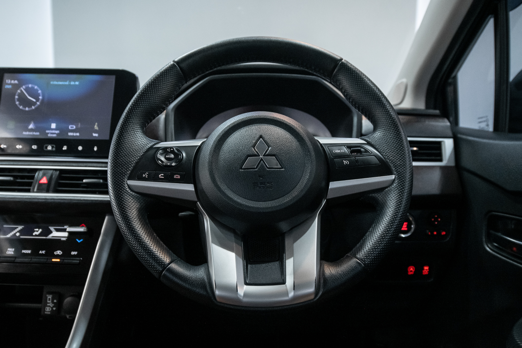 Mitsubishi Xpander 1.5 Cross SUV AT ปี 2023
