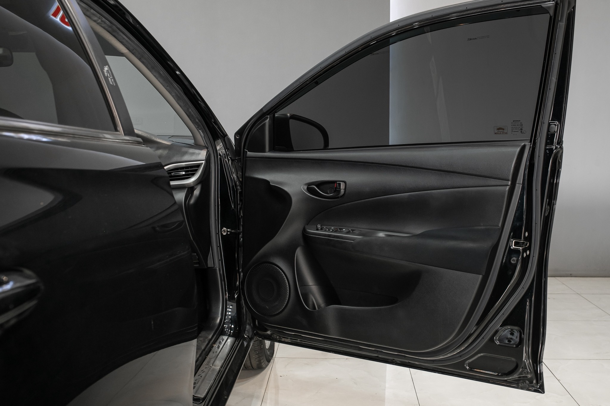 Toyota Yaris ATIVE 1.2 E Sport AT 2018