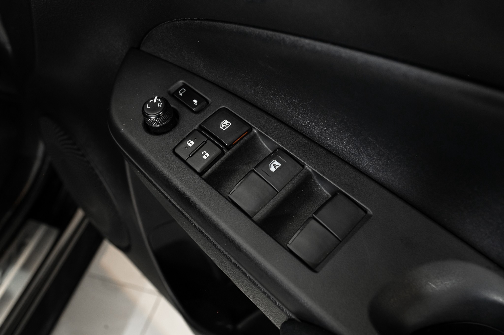Toyota Yaris ATIVE 1.2 E Sport AT 2018