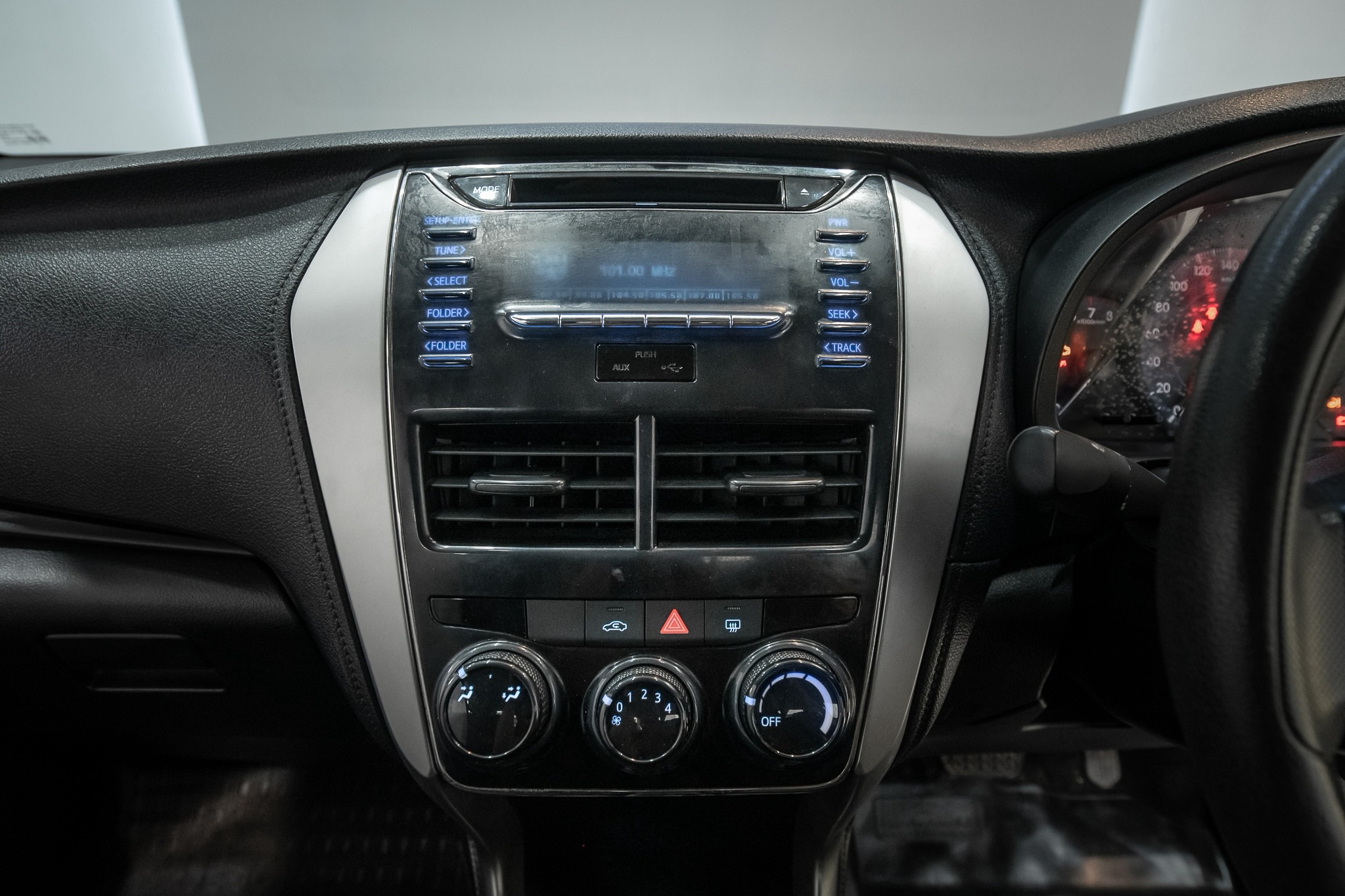 Toyota Yaris ATIVE 1.2 J Sport AT 2018
