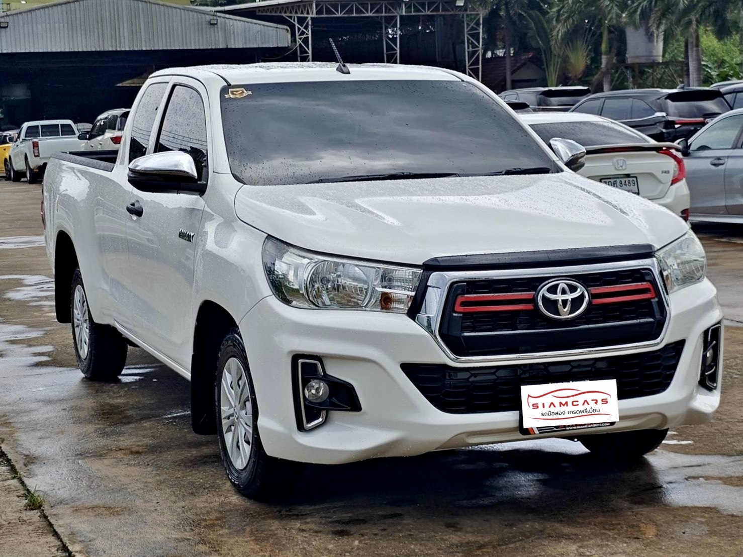 Toyota Hilux Revo Smart Cab 2.4 J Plus Z Edition MT 2020