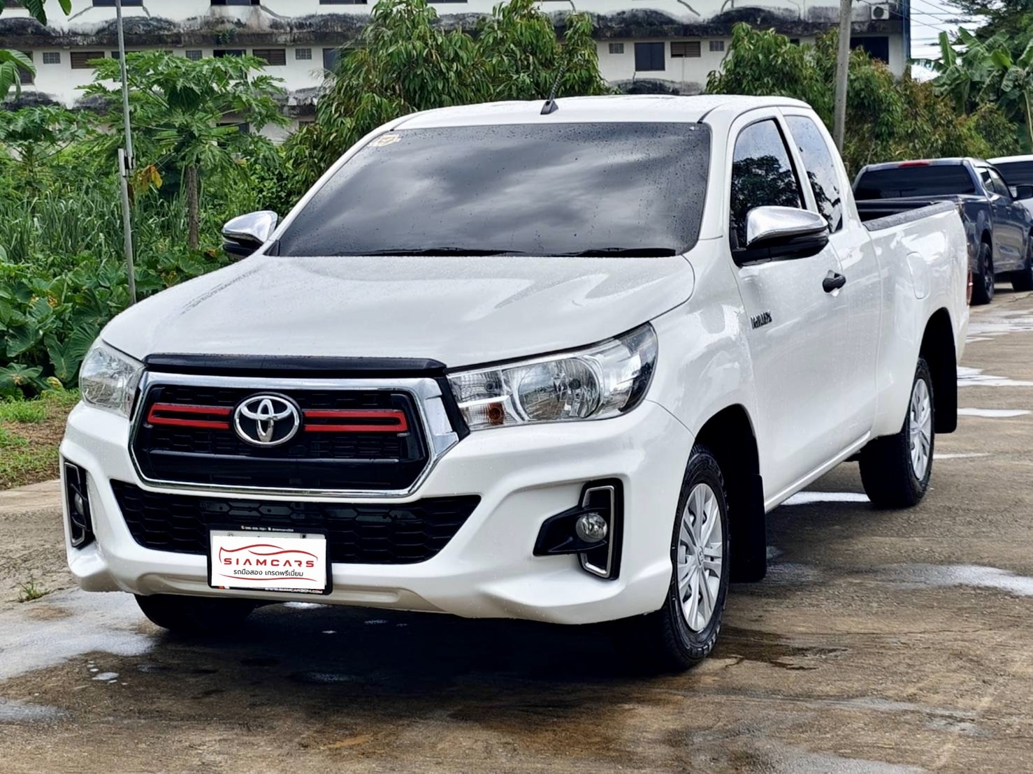 Toyota Hilux Revo Smart Cab 2.4 J Plus Z Edition MT 2020