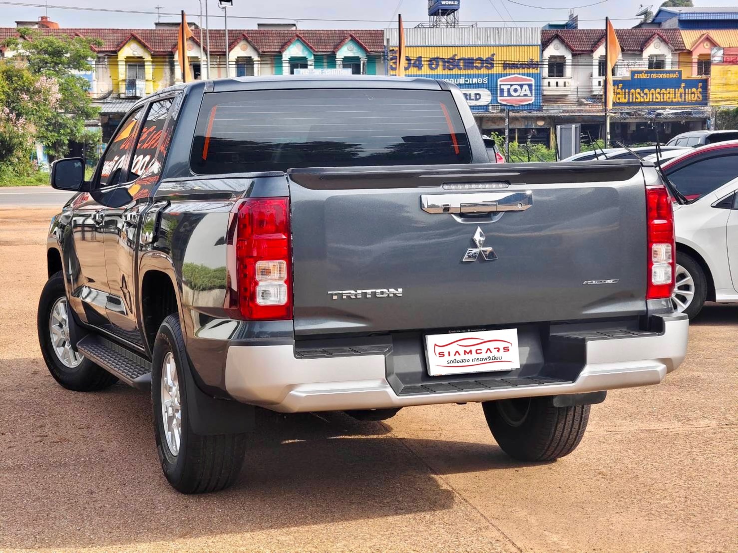 Mitsubishi Triton All New Double Cab 2.4 Plus Ultra MT 2023