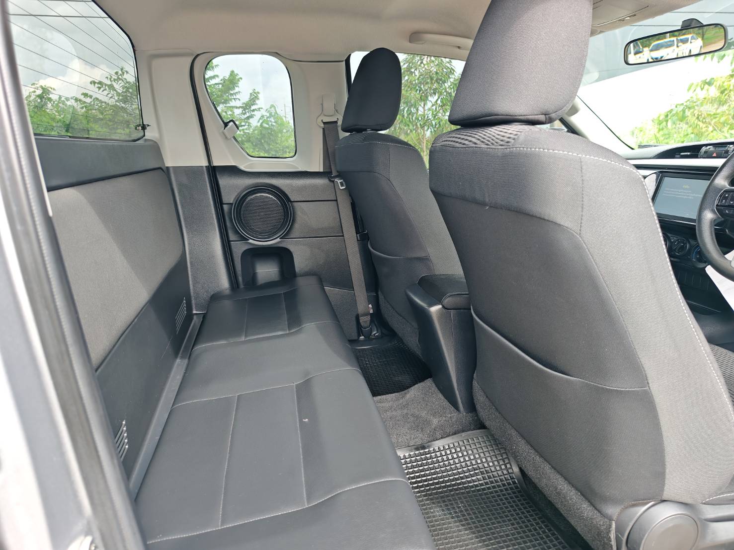 Toyota Hilux Revo Smart Cab 2.4 Entry Prerunner MT 2022