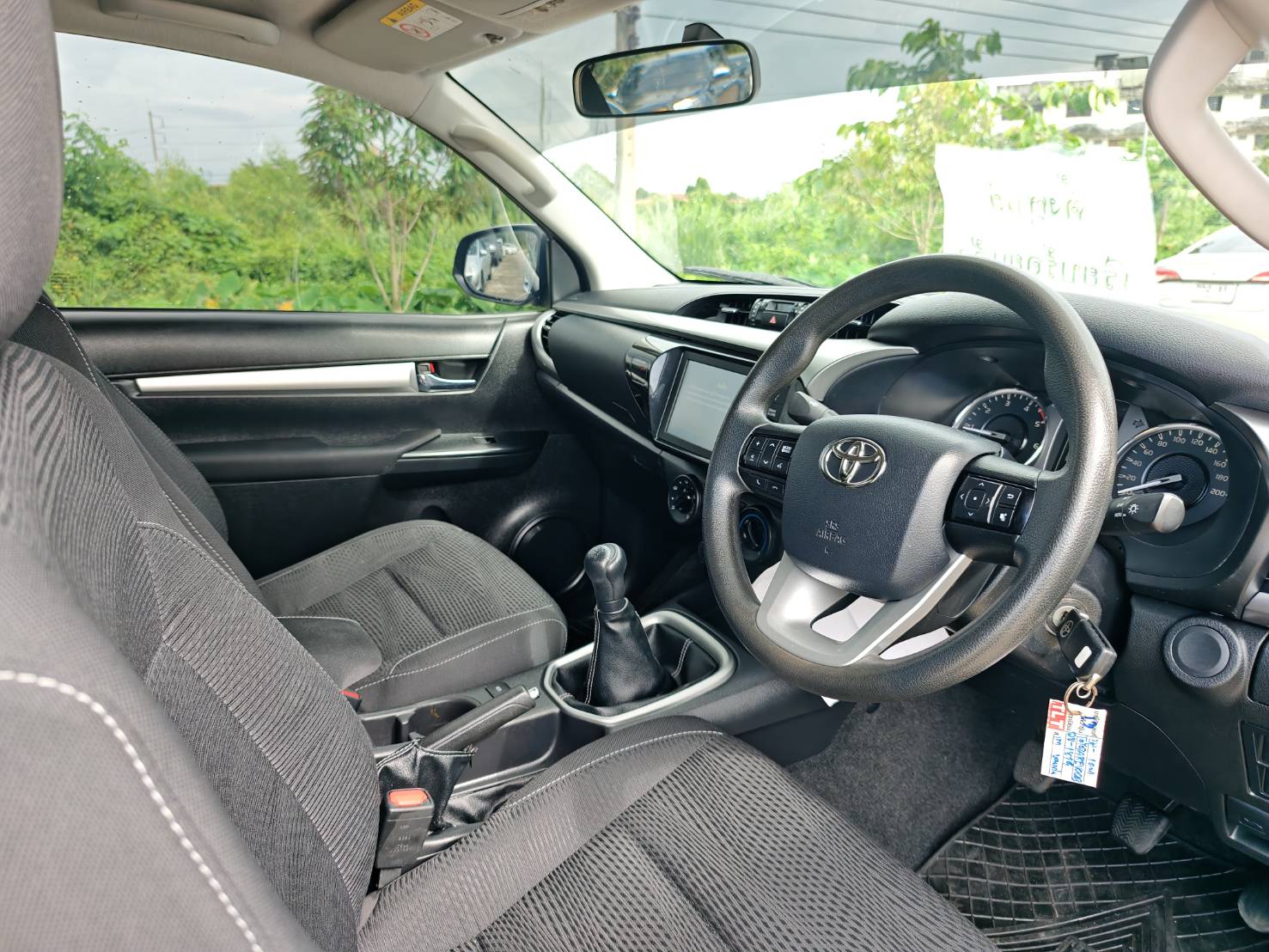 Toyota Hilux Revo Smart Cab 2.4 Entry Prerunner MT 2022