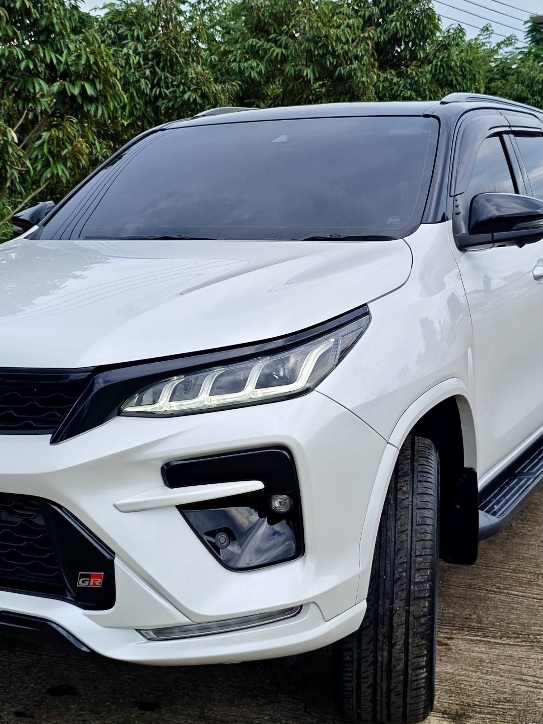 Toyota Fortuner 2.8 GR Sport SUV AT 2022