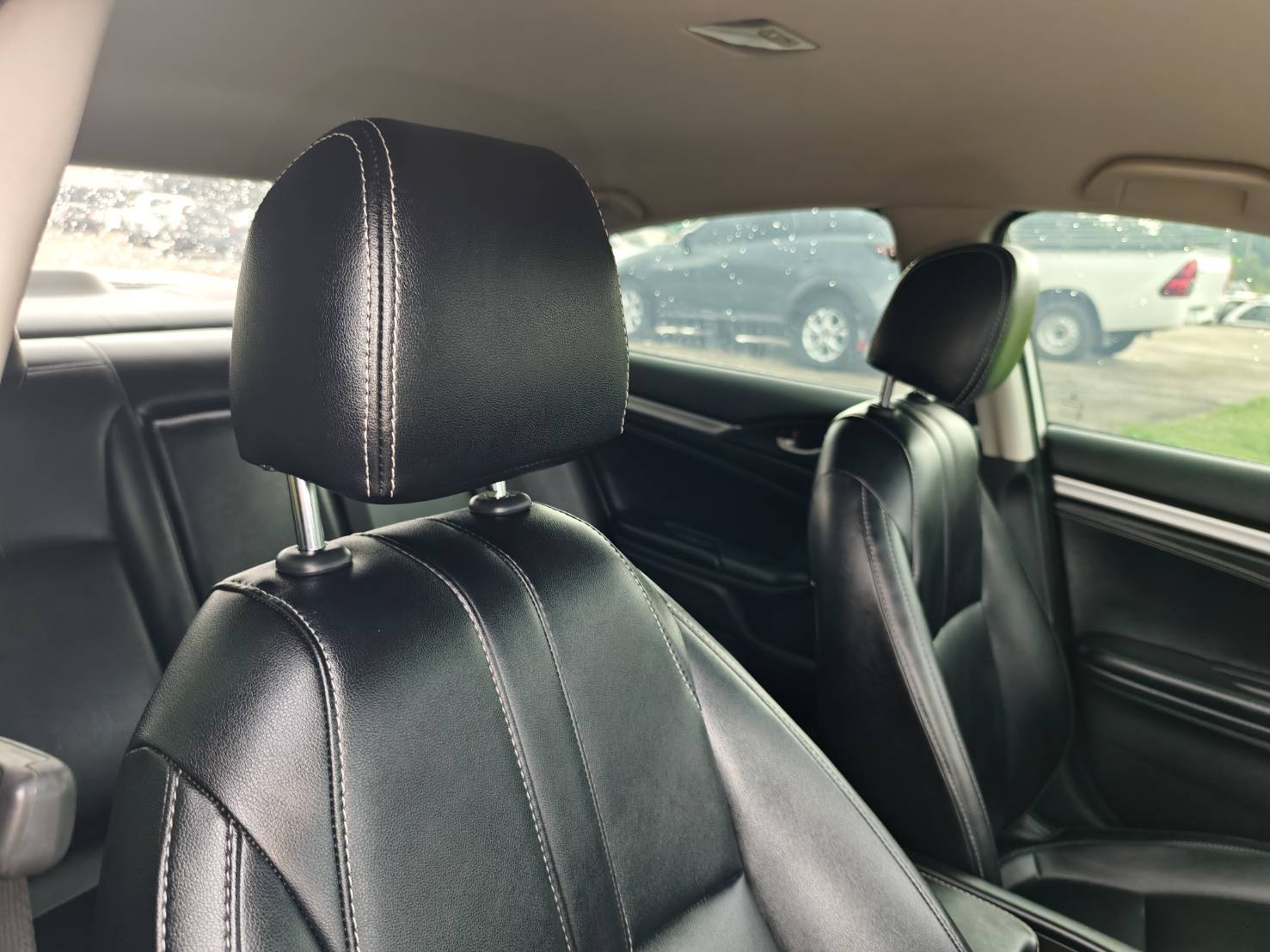 Honda Civic 1.8 E Sedan AT 2018