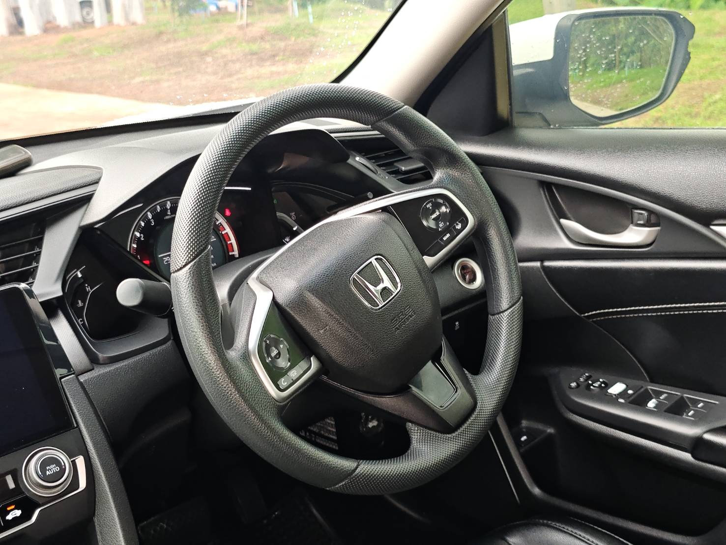 Honda Civic 1.8 E Sedan AT 2018